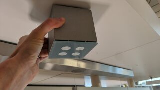 Helestra Deckenleuchte / Außenleuchte IP65 silbergrau / Ausstellungsstück TOP